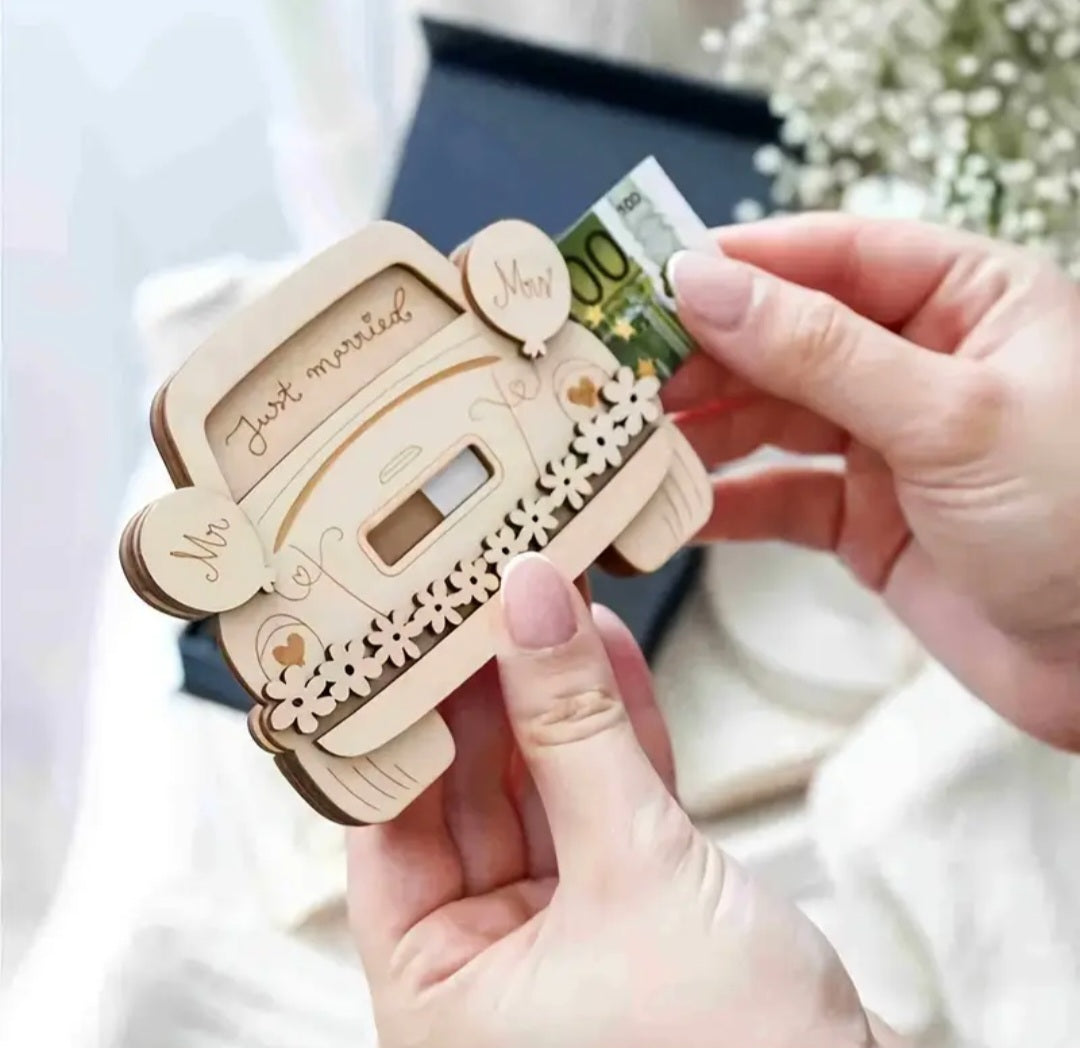 Houten “Just Married” Geldhouder – Origineel Huwelijkscadeau