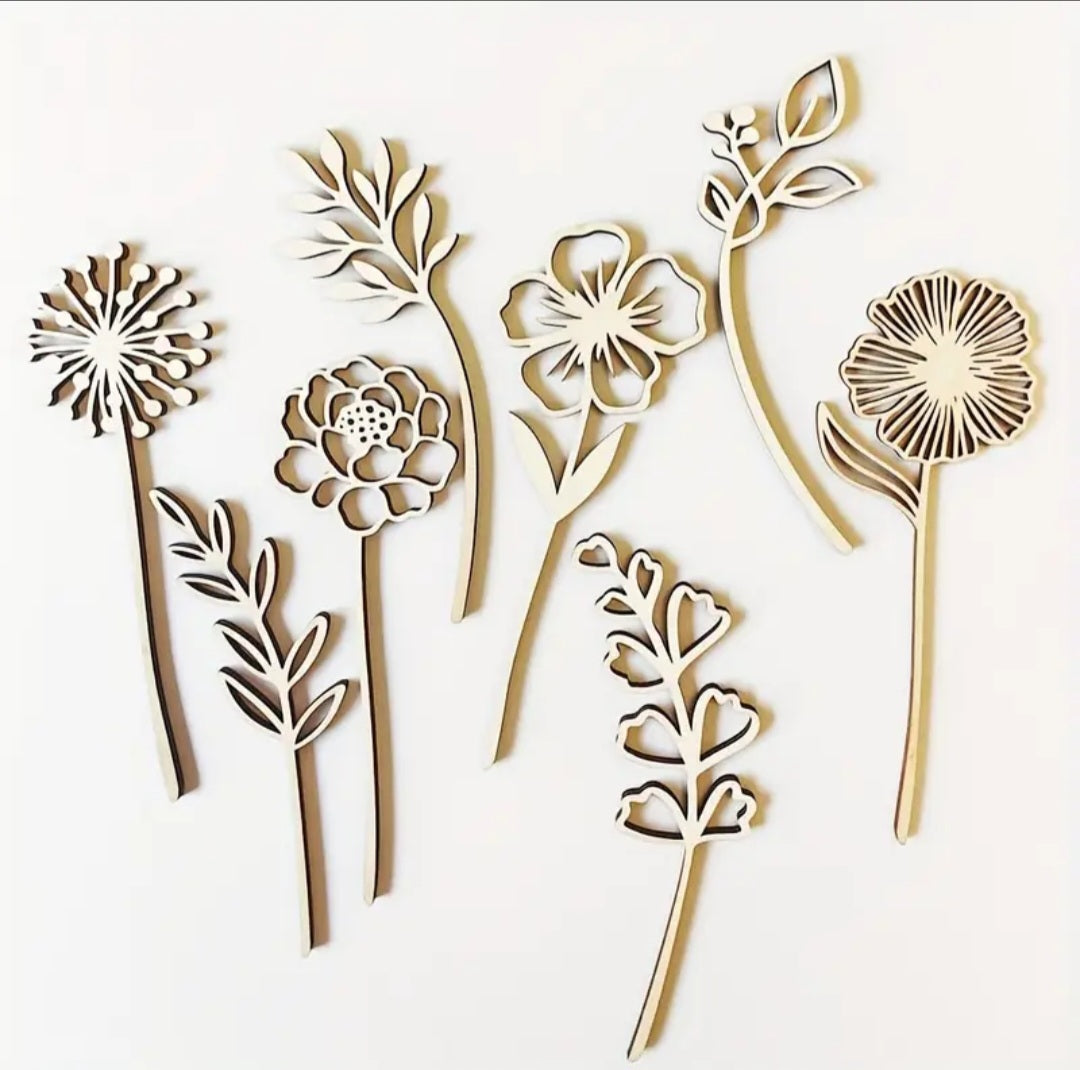 Set van 8 Houten Bloemen – Stijlvolle Interieurdecoratie